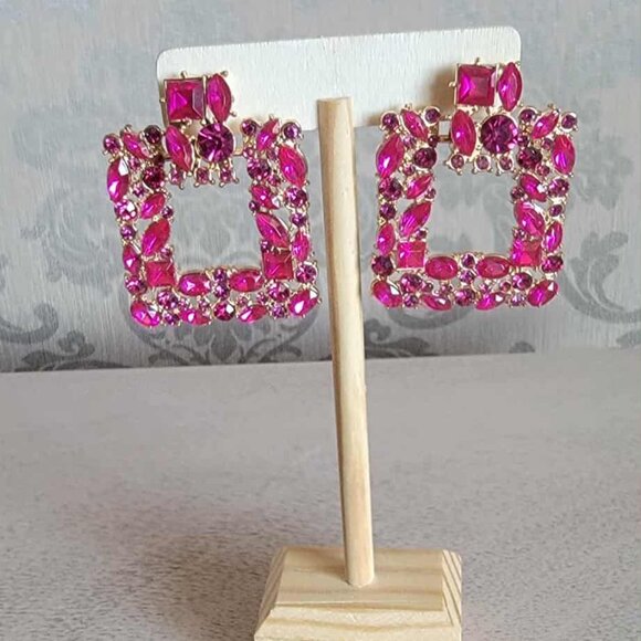 Square Shaped Austrian Crystal Earrings - Picture 1 of 2